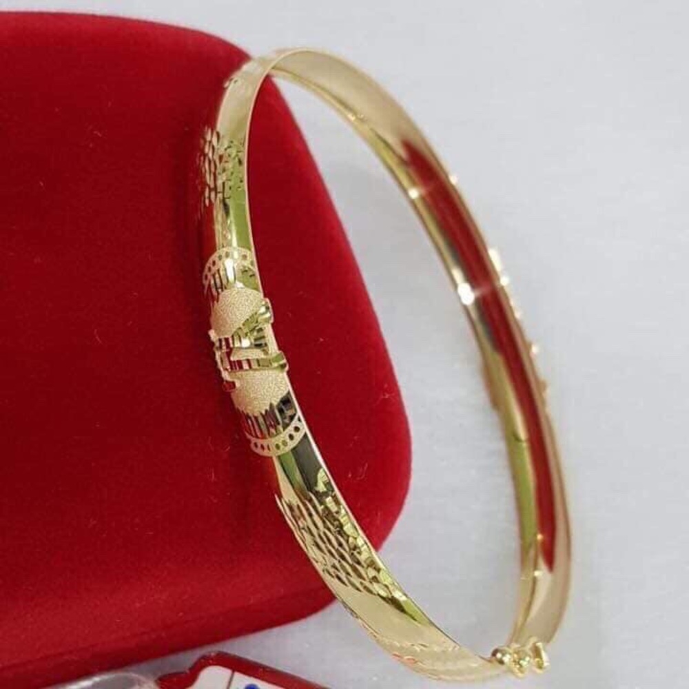 18k real Saudi gold bangle